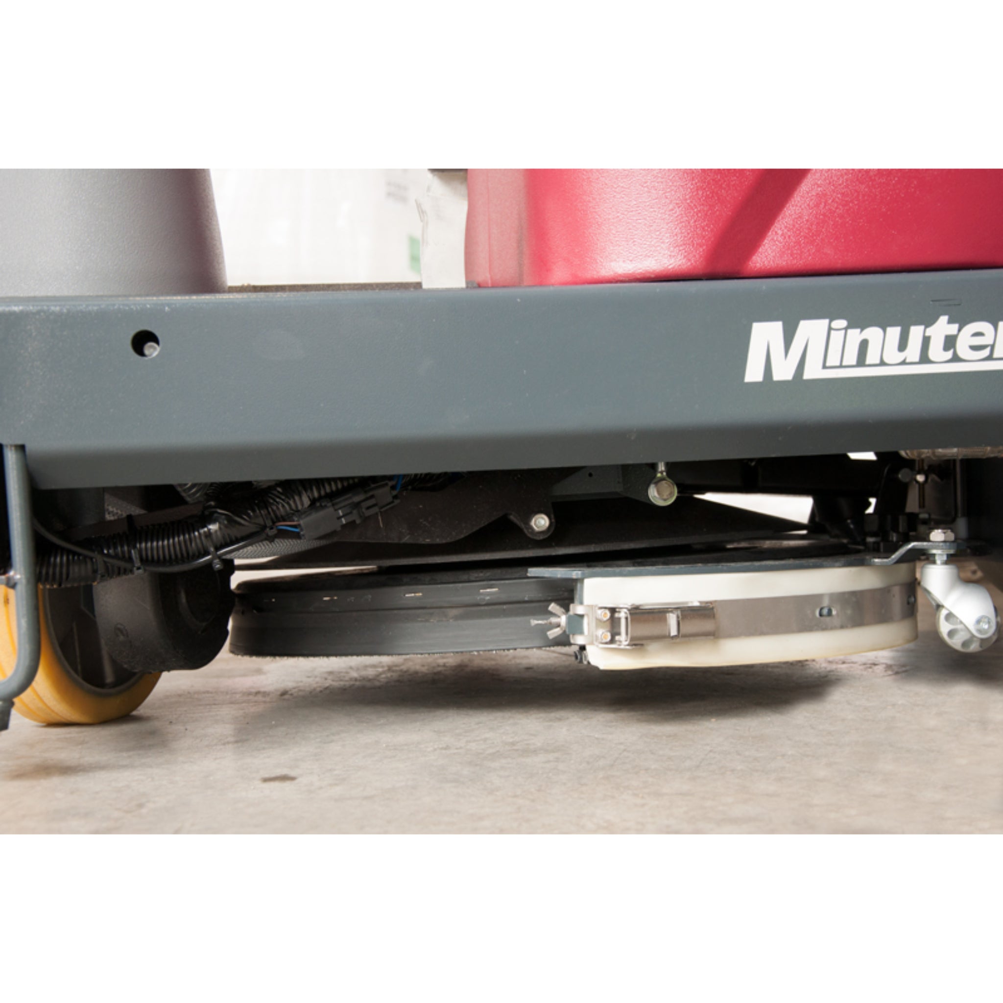 MINUTEMAN INTERNATIONAL MR20SWQP Max Ride 20" Vacuum Sweeper, Bottom View